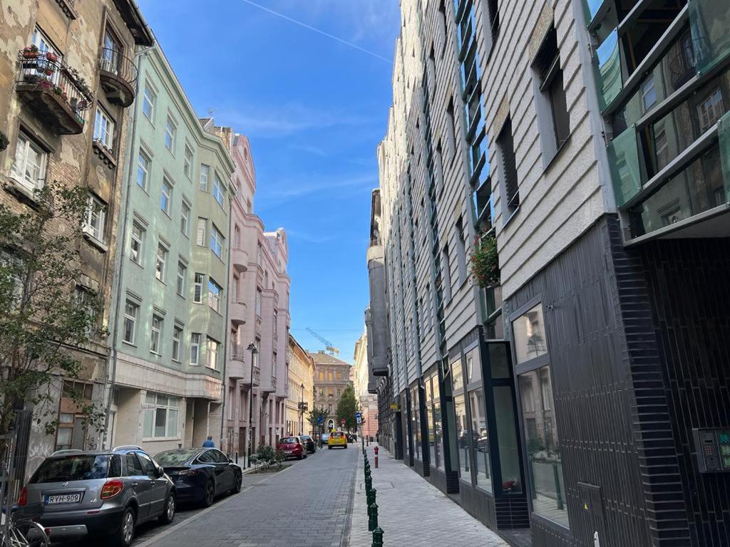 Palace Quarter 2 Peaceful Modern Central Top Floor Apartment Βουδαπέστη Εξωτερικό φωτογραφία