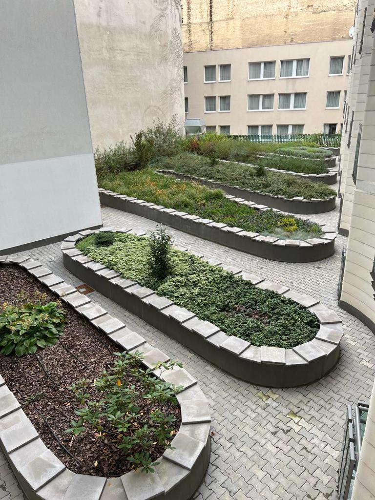 Palace Quarter 2 Peaceful Modern Central Top Floor Apartment Βουδαπέστη Εξωτερικό φωτογραφία